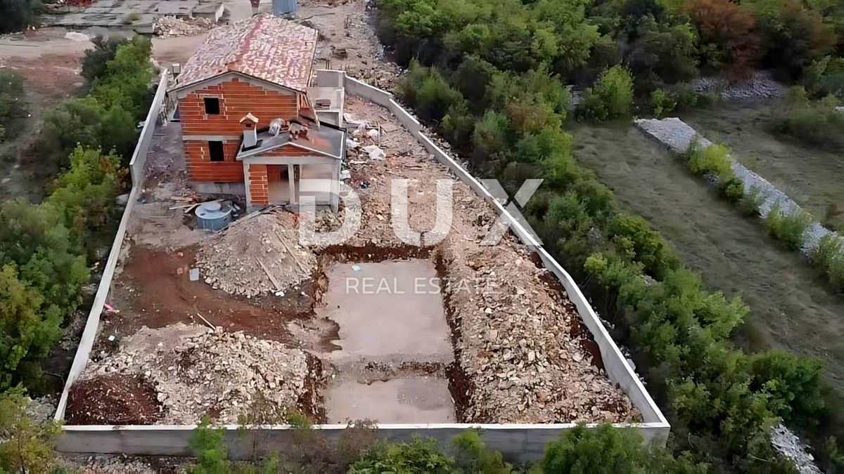 ISTRIA, RABAC - Casa in costruzione con vista mare