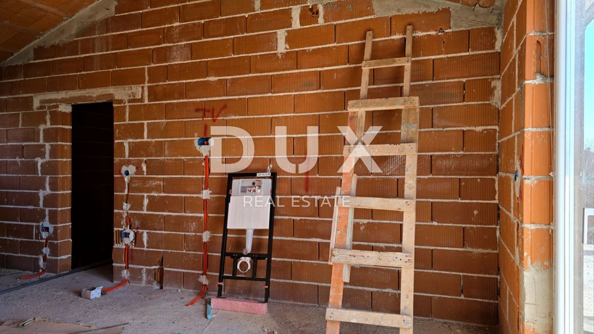 ISTRIA, RABAC - Casa in costruzione con vista mare