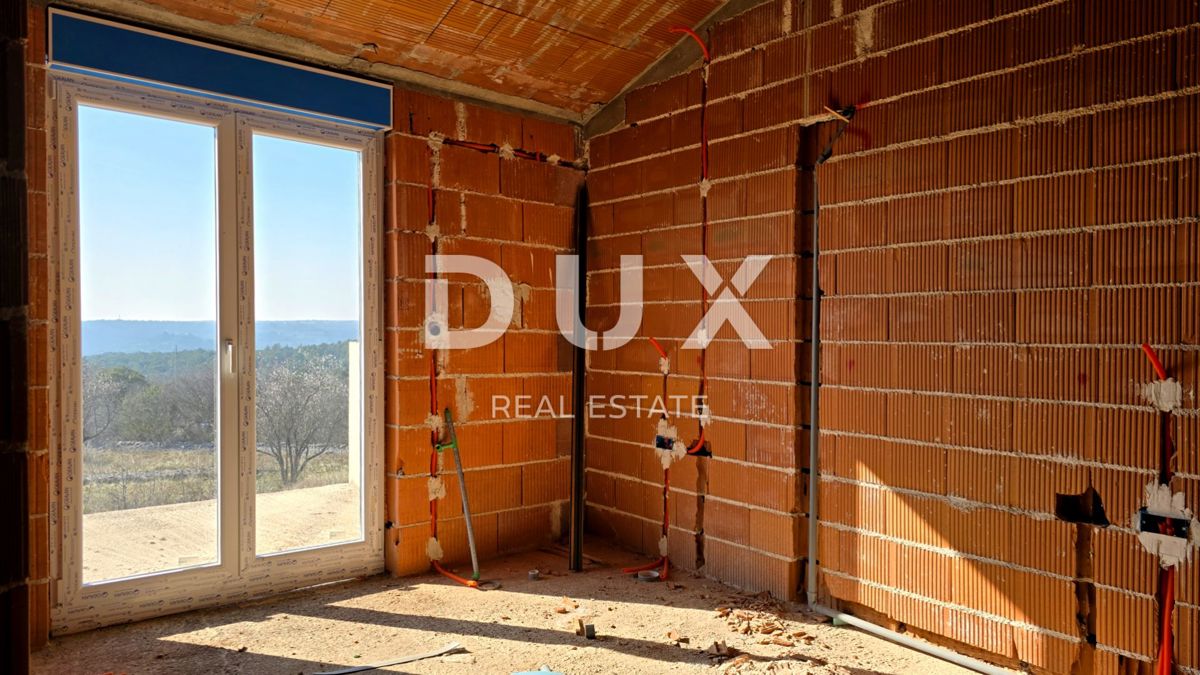 ISTRIA, RABAC - Casa in costruzione con vista mare