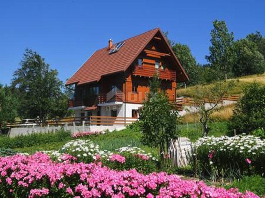 BEGOVO RAZDOLJE - Villa con piscina, sauna e giardino in una posizione attraente