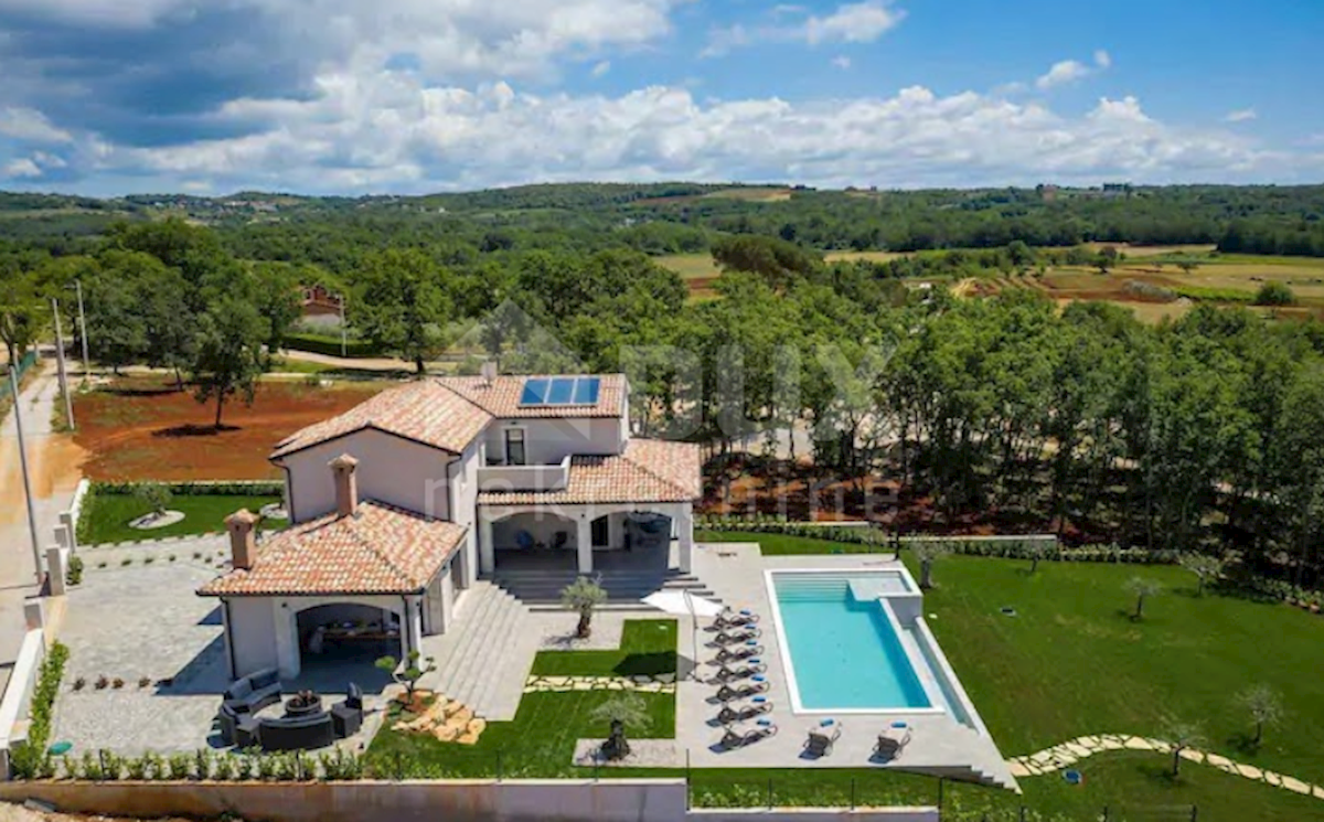 ISTRIA, VIŽINADA - bella villa con piscina