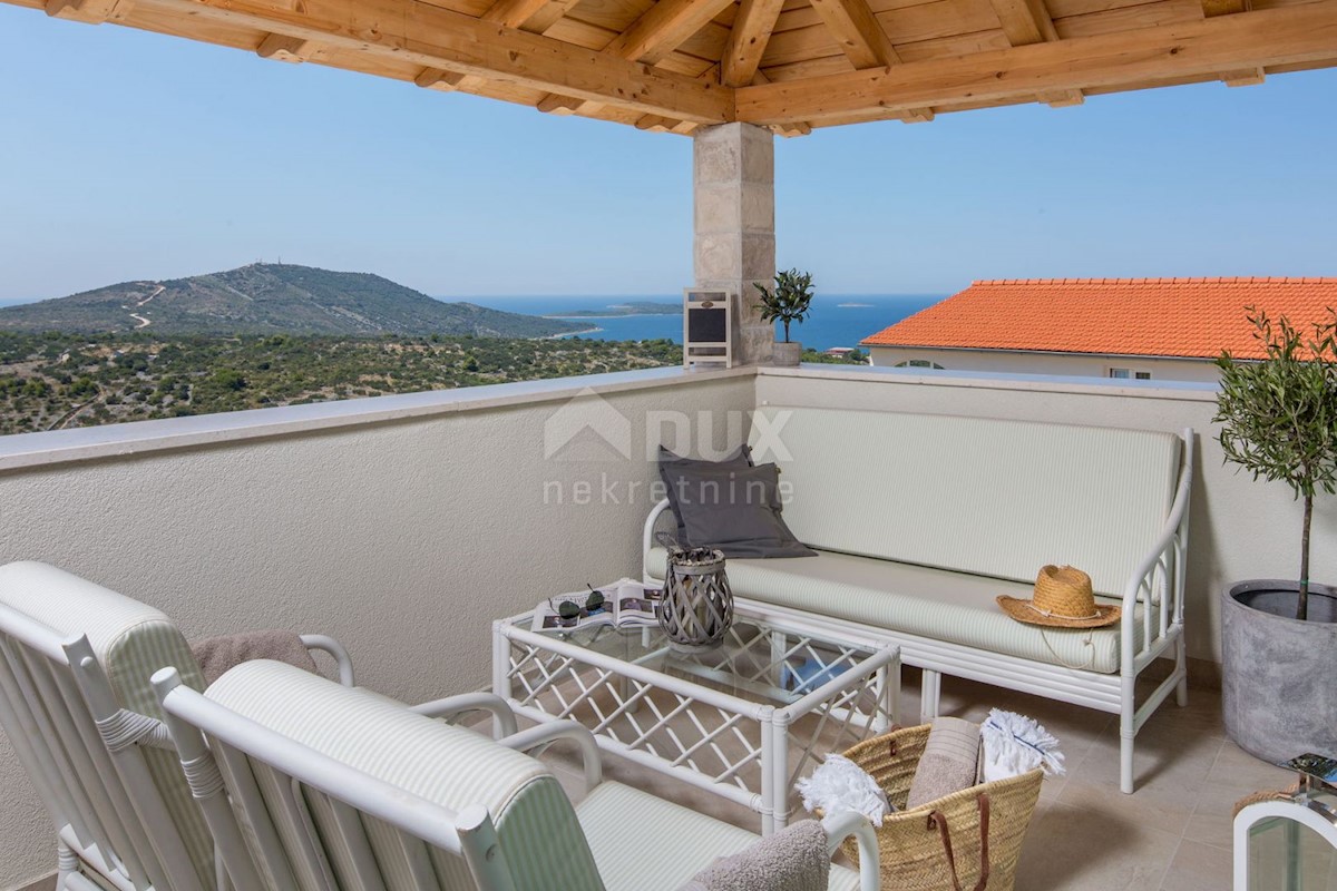 DALMAZIA, PRIMOSTEN - Splendida villa con magica vista panoramica sul mare e sulla natura