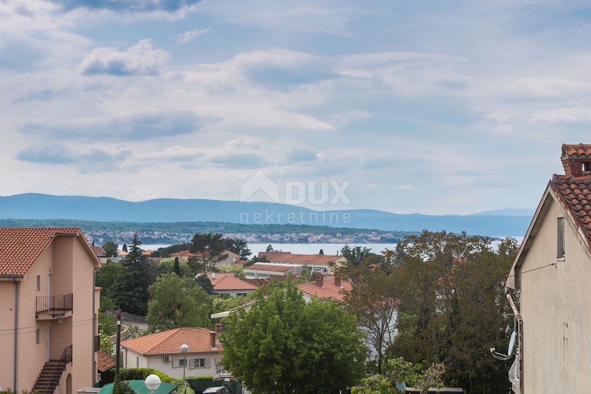 ISOLA DI KRK, MALINSKA - condominio con due piscine e vista mare