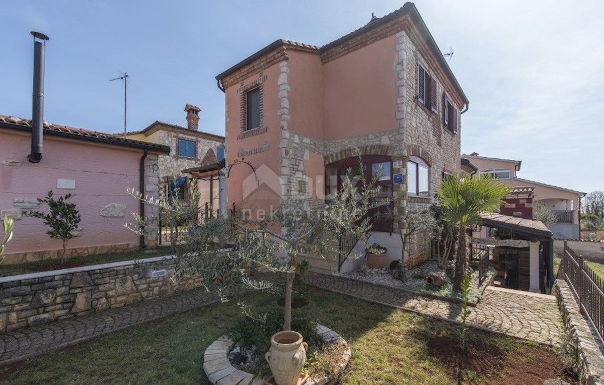 ISTRIA, KAŠTELIR - Villa con splendida vista mare