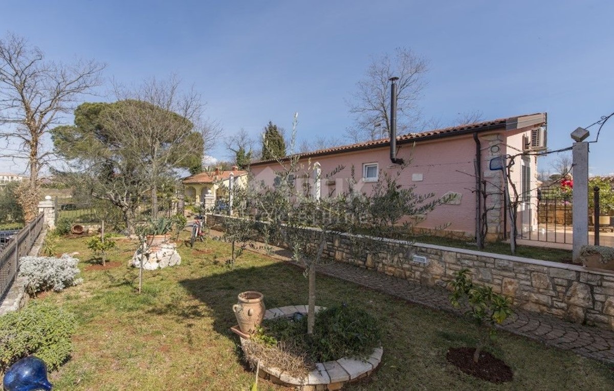 ISTRIA, KAŠTELIR - Villa con splendida vista mare