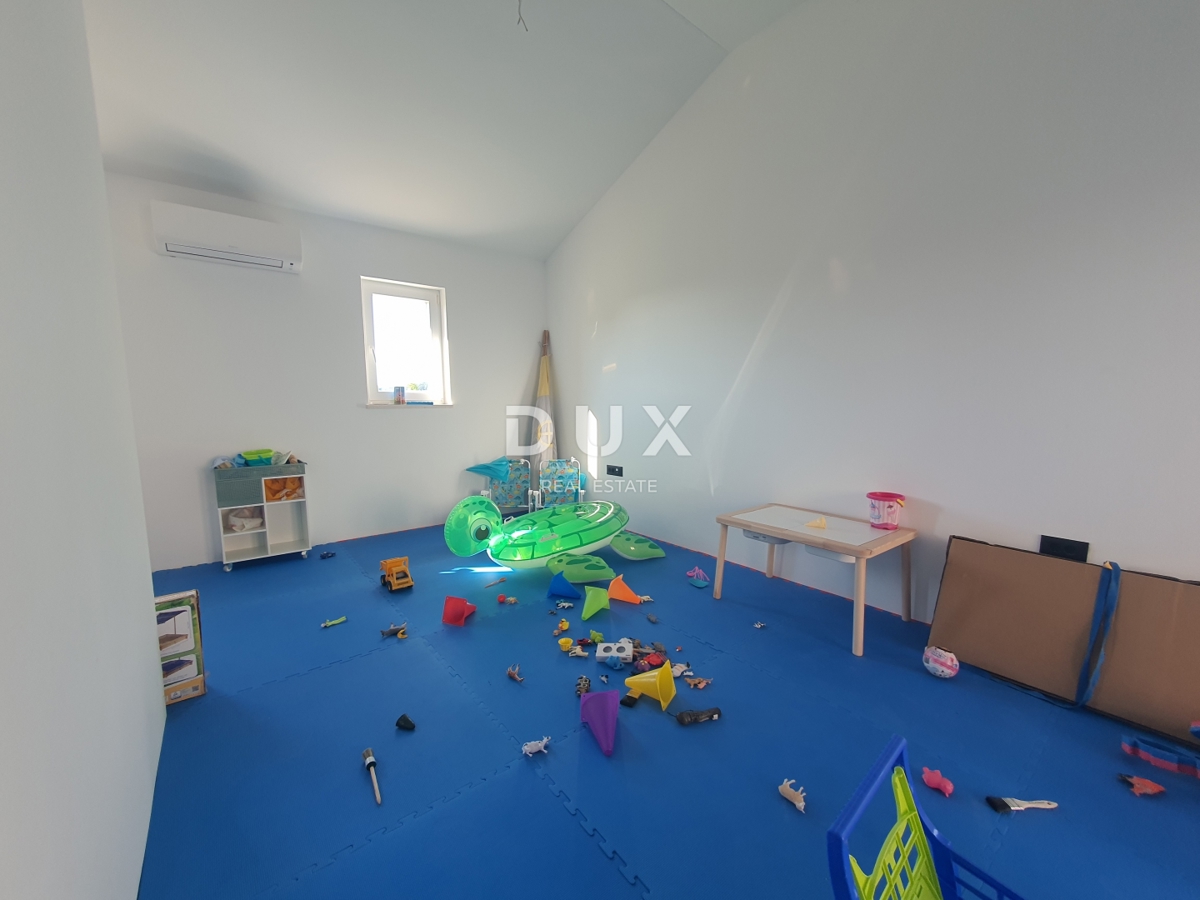 Opatija, Bregi - Casa di nuova costruzione con piscina e vista mare