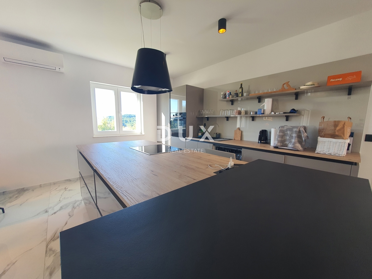 Opatija, Bregi - Casa di nuova costruzione con piscina e vista mare