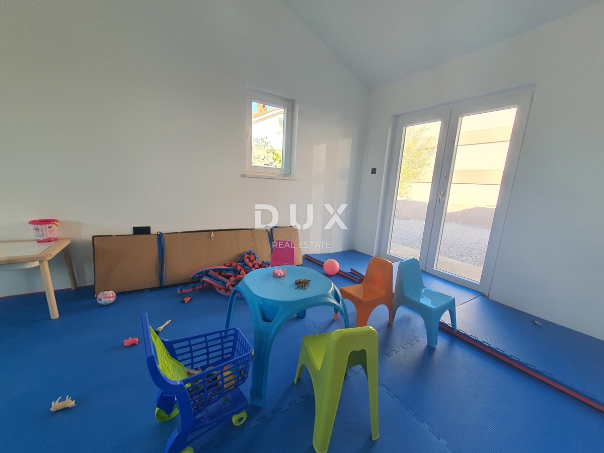 Opatija, Bregi - Casa di nuova costruzione con piscina e vista mare