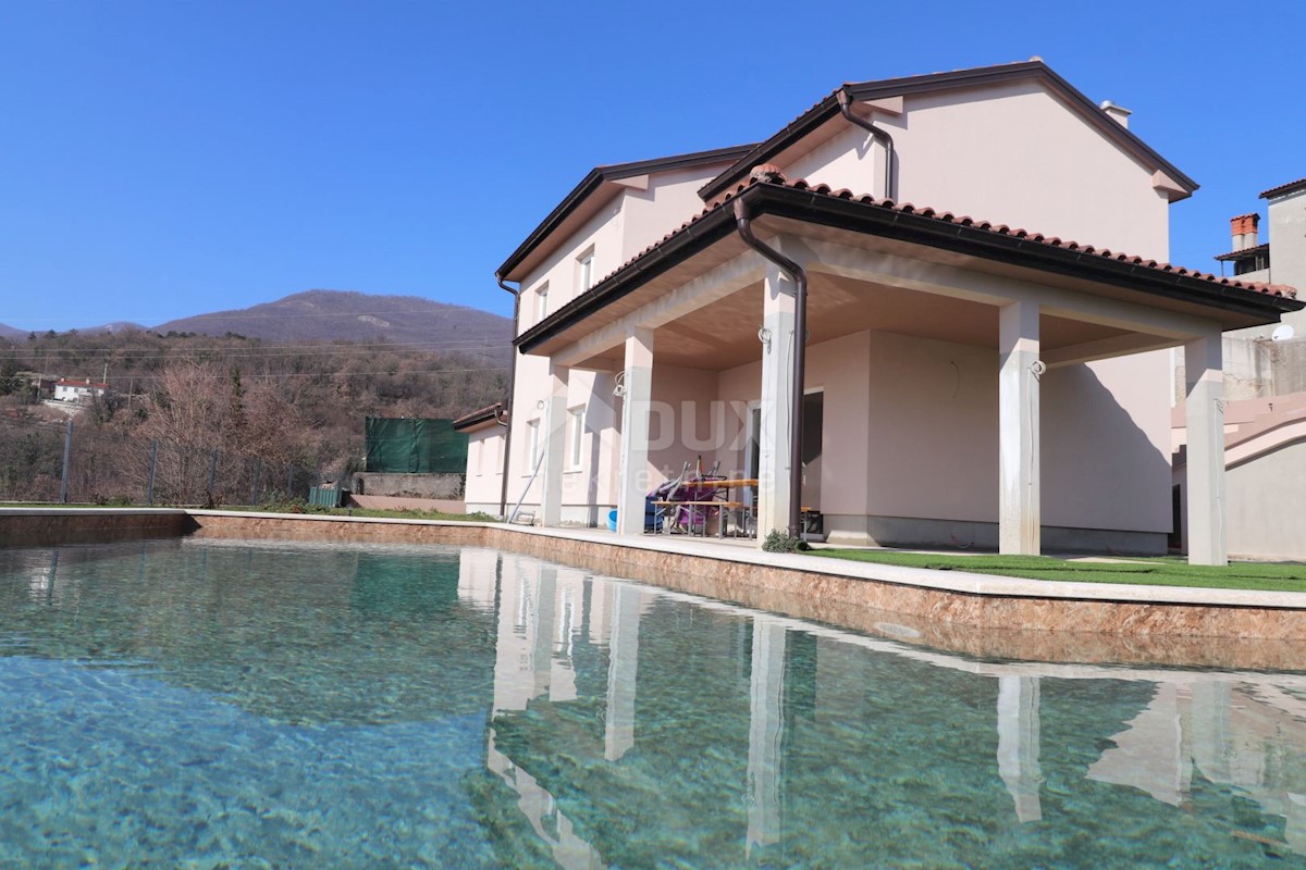 Opatija, Bregi - Casa di nuova costruzione con piscina e vista mare