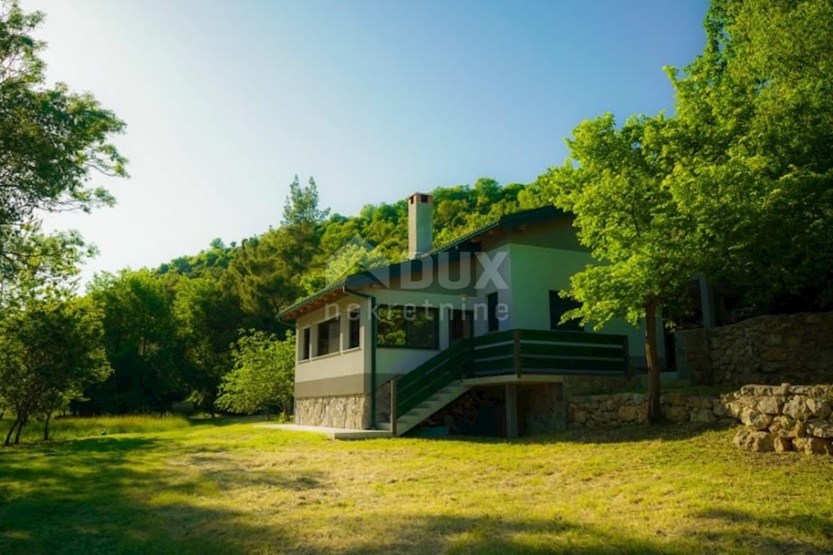 Casa Obrovac, 180m2