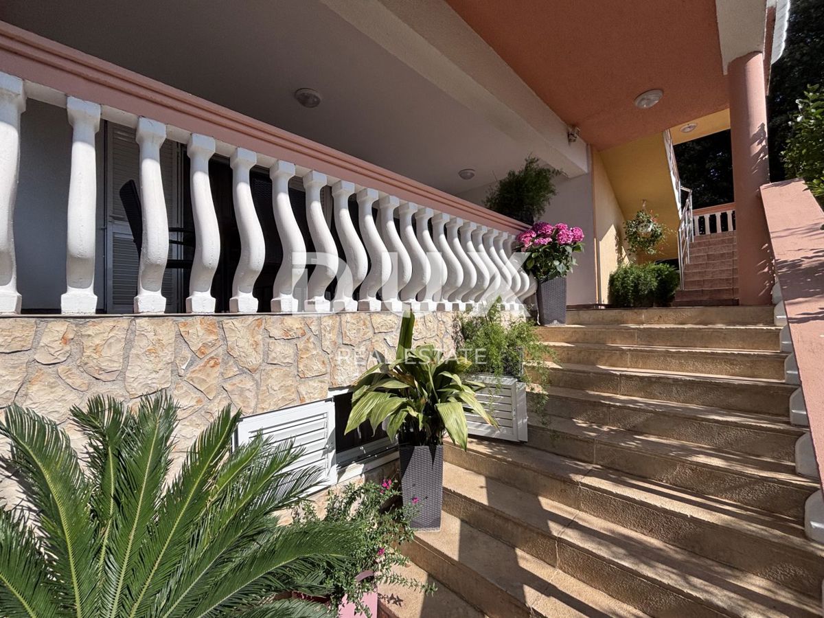 ZADAR, ZATON - Villa appartamento vicino al mare