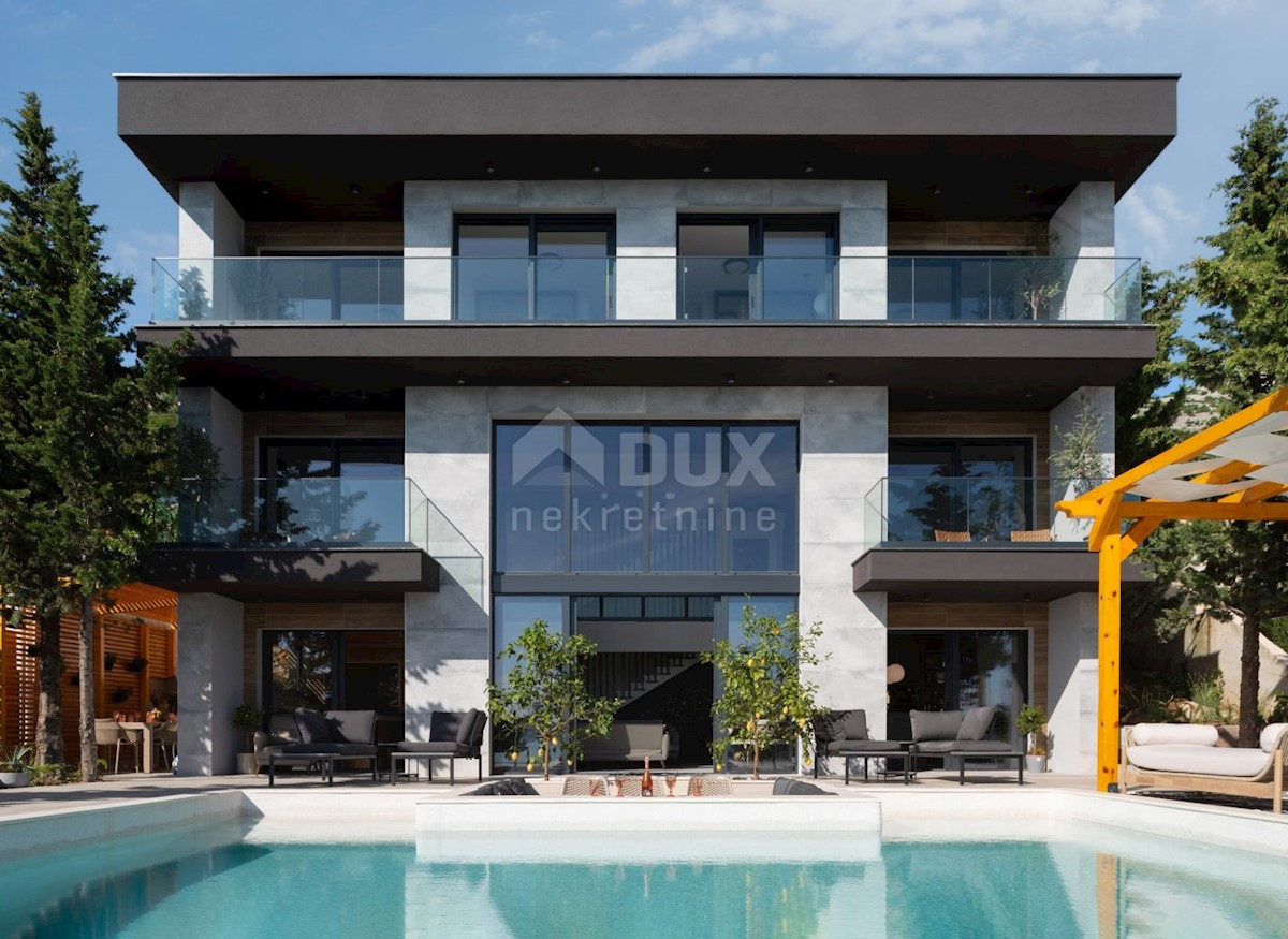 ZADAR, STARIGRAD - Villa di lusso a 100 m dal mare
