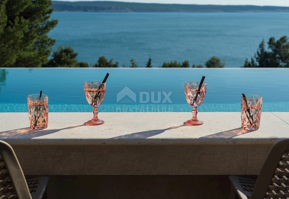ZADAR, STARIGRAD - Villa di lusso a 100 m dal mare