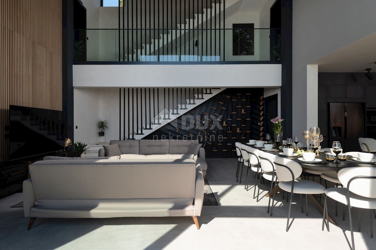 ZADAR, STARIGRAD - Villa di lusso a 100 m dal mare