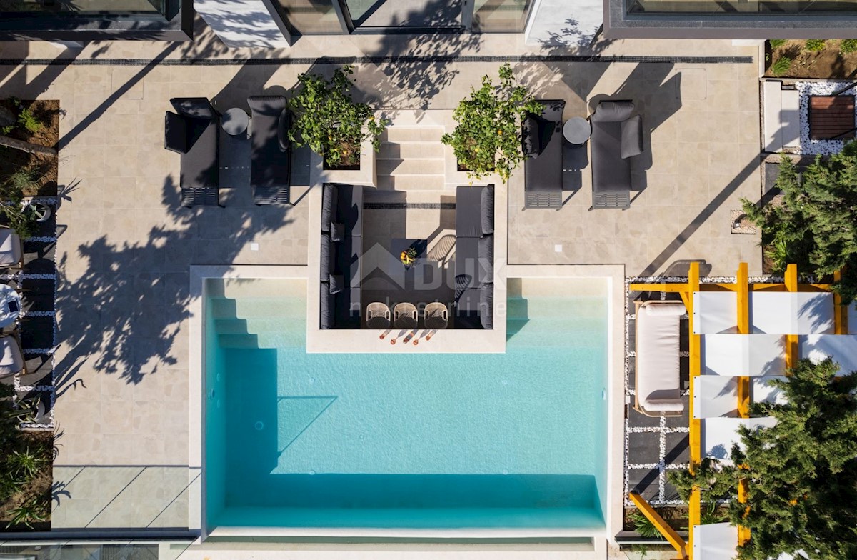ZADAR, STARIGRAD - Villa di lusso a 100 m dal mare