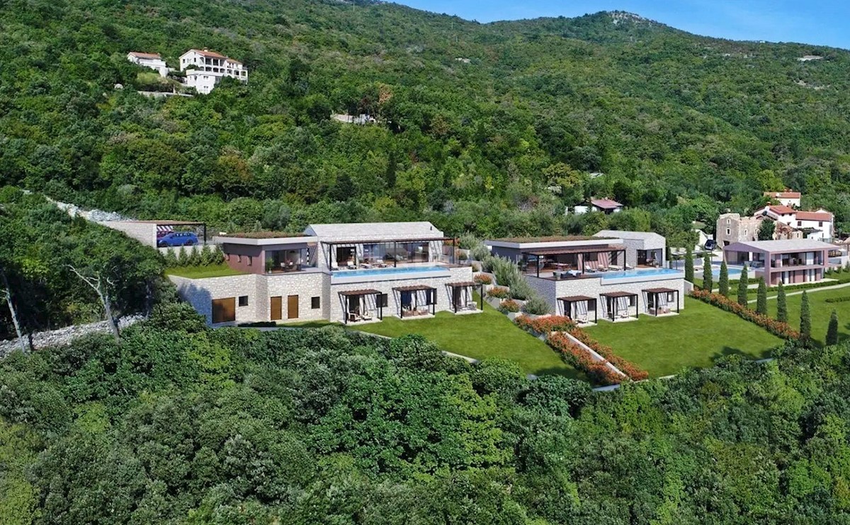 ISTRIA, RABAC - Un'imponente villa con una vista sensazionale