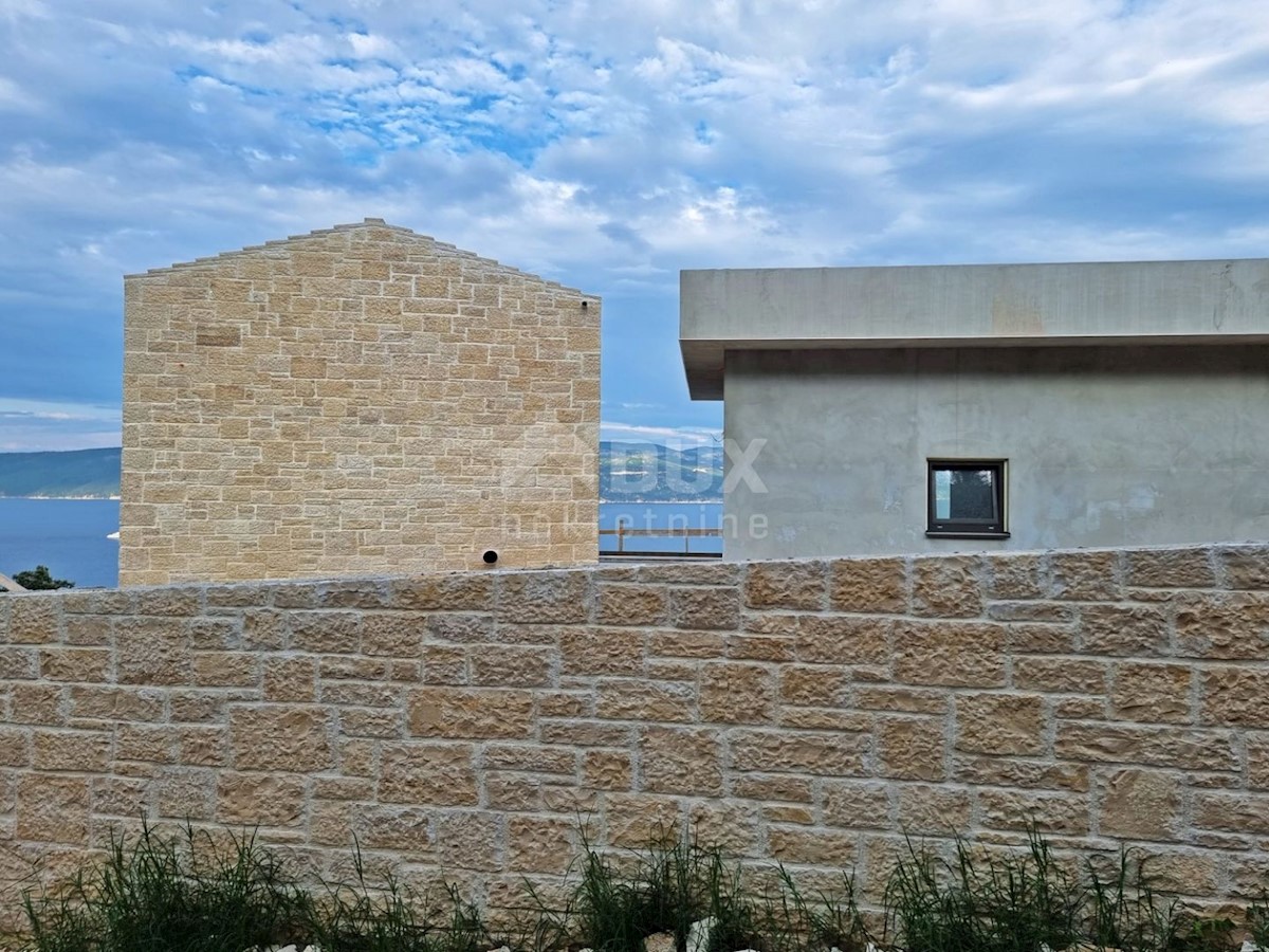 ISTRIA, RABAC - Un'imponente villa con una vista sensazionale