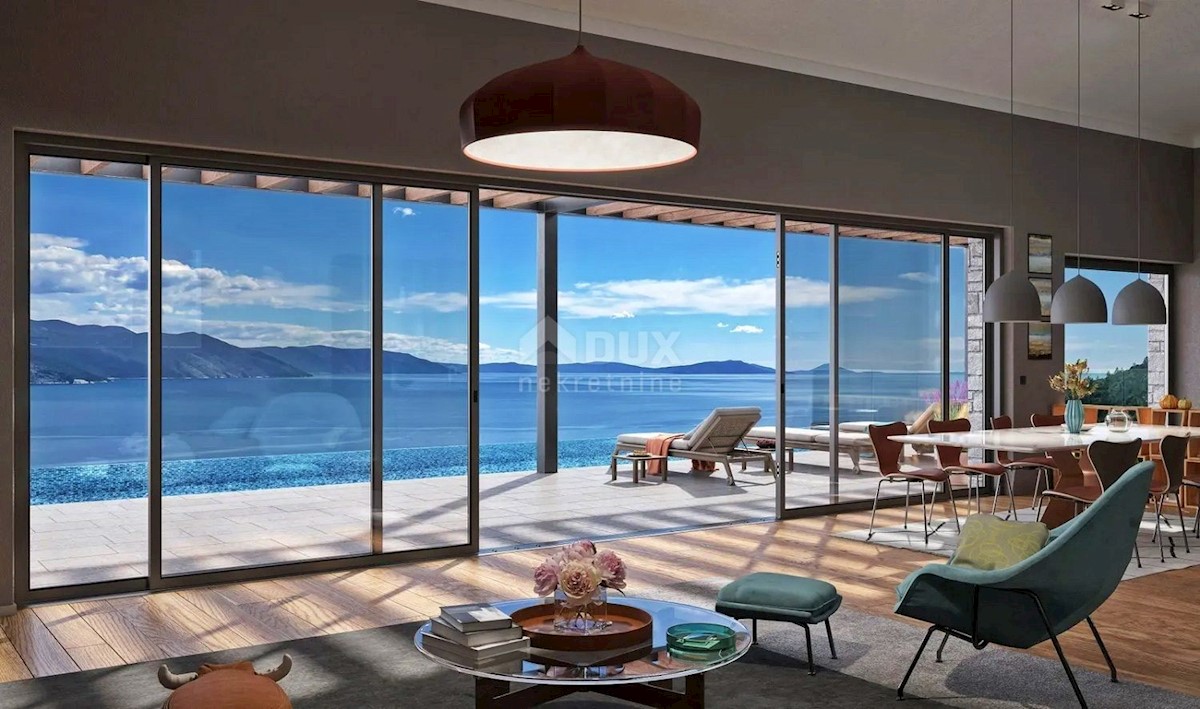 ISTRIA, RABAC - Un'imponente villa con una vista sensazionale