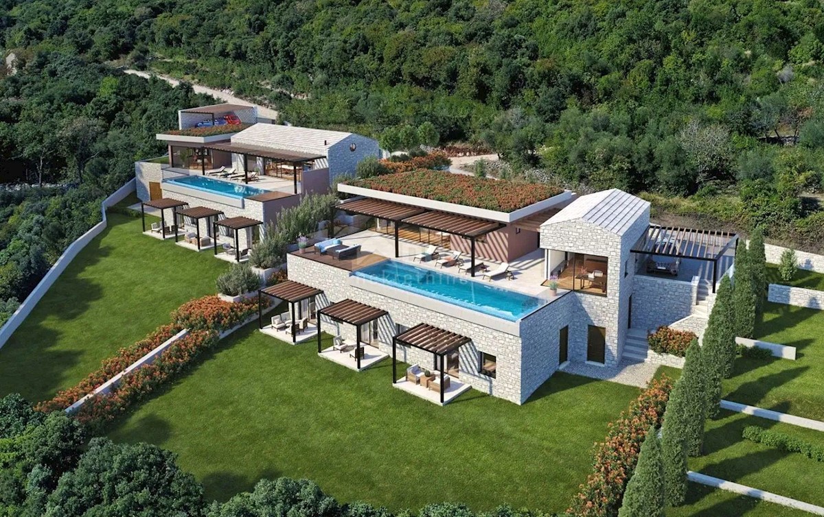 ISTRIA, RABAC - Un'imponente villa con una vista sensazionale