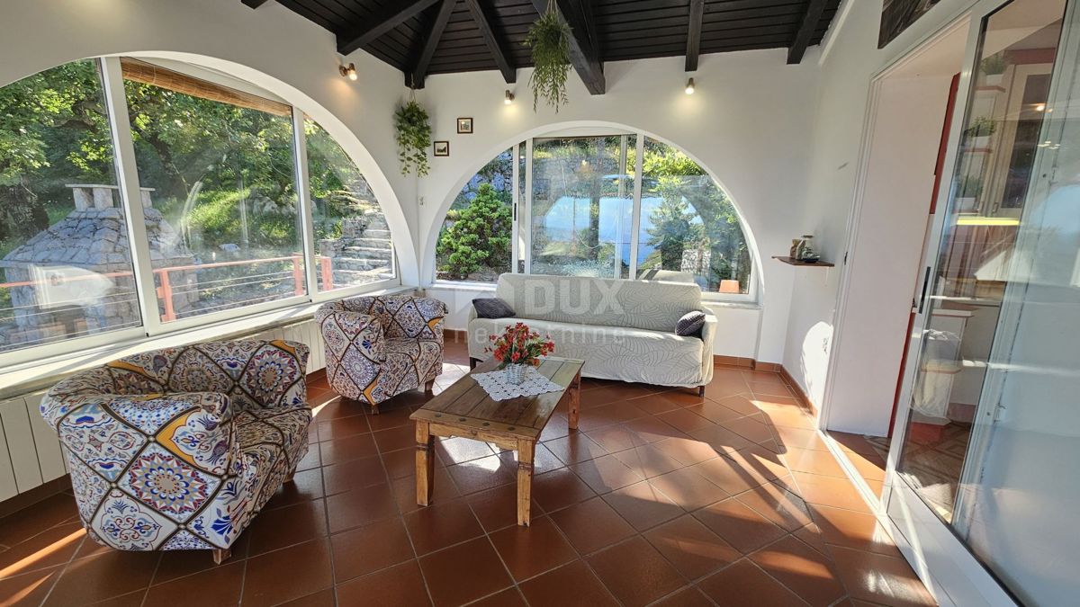 OPATIJA, SVETA JELENA - casa 200m2 con vista mare + ambiente 1000m2