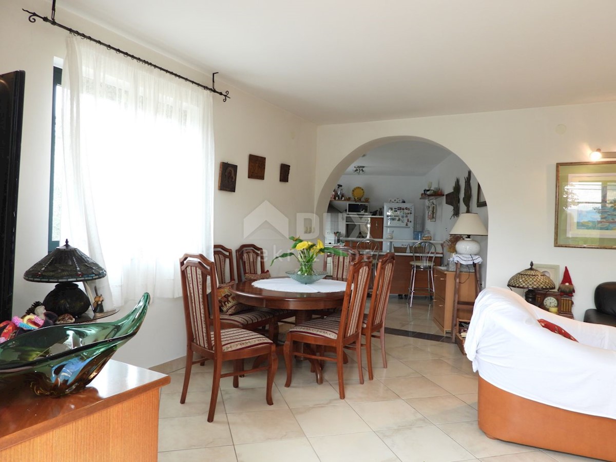 KRK, DOBRINJ - casa indipendente 135m2 con vista mare + ambiente 150m2