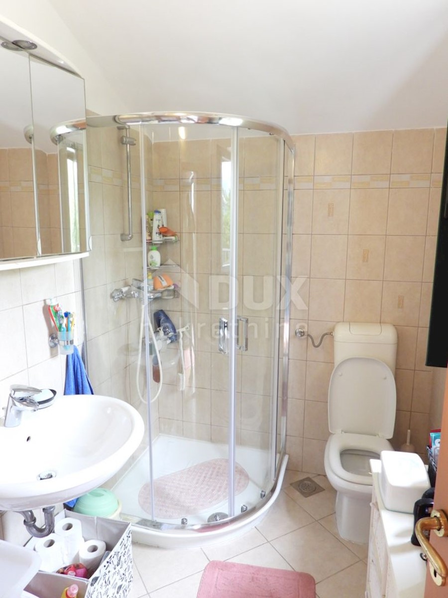 KRK, DOBRINJ - casa indipendente 135m2 con vista mare + ambiente 150m2