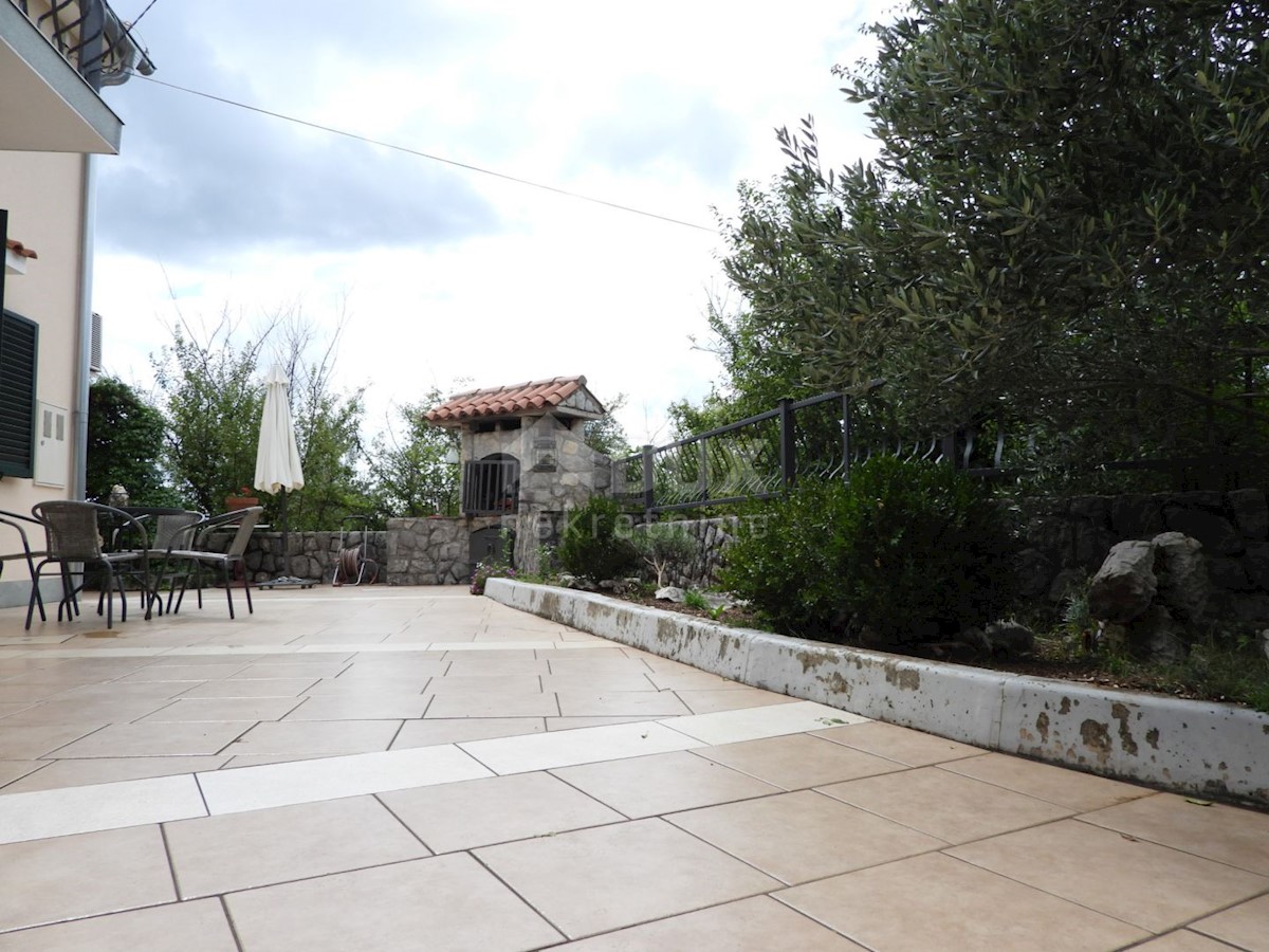KRK, DOBRINJ - casa indipendente 135m2 con vista mare + ambiente 150m2