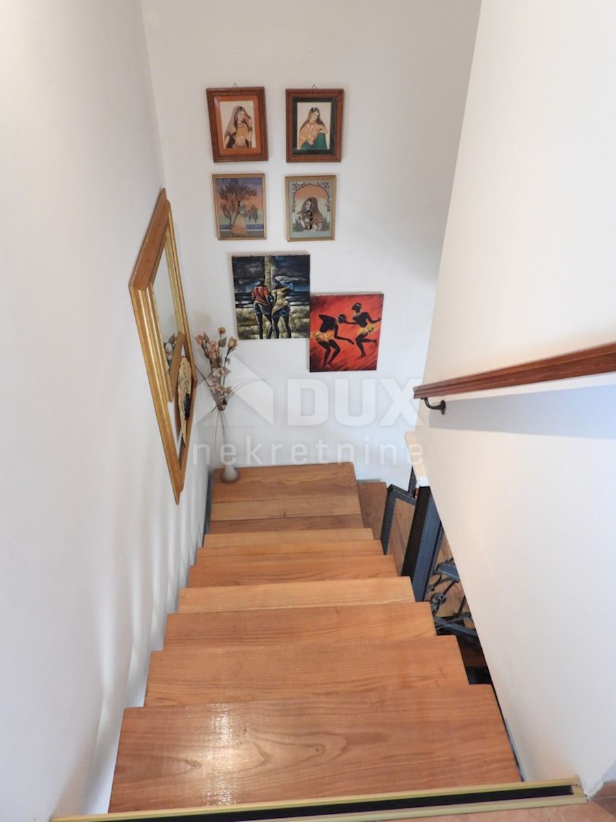 KRK, DOBRINJ - casa indipendente 135m2 con vista mare + ambiente 150m2