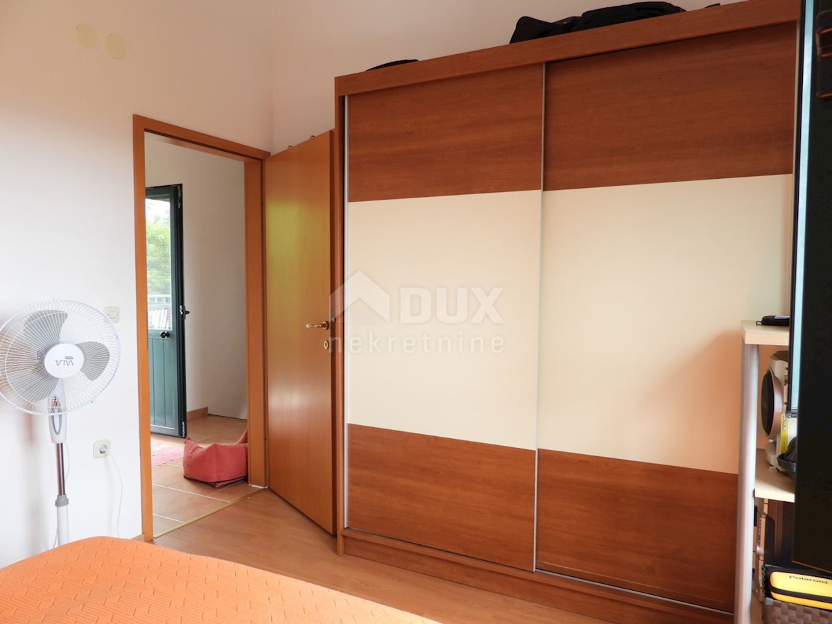 KRK, DOBRINJ - casa indipendente 135m2 con vista mare + ambiente 150m2