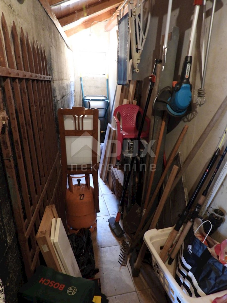 KRK, DOBRINJ - casa indipendente 135m2 con vista mare + ambiente 150m2