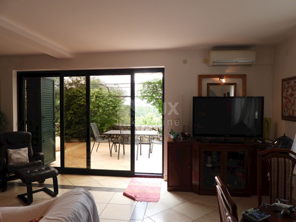 KRK, DOBRINJ - casa indipendente 135m2 con vista mare + ambiente 150m2