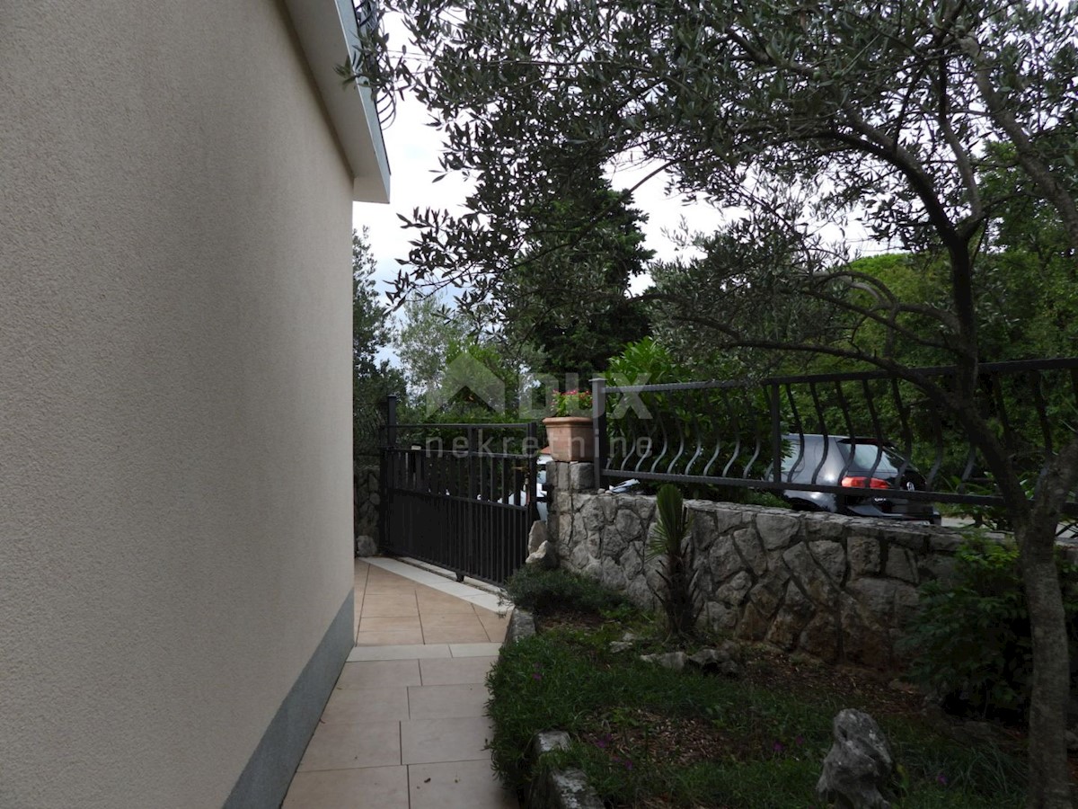KRK, DOBRINJ - casa indipendente 135m2 con vista mare + ambiente 150m2