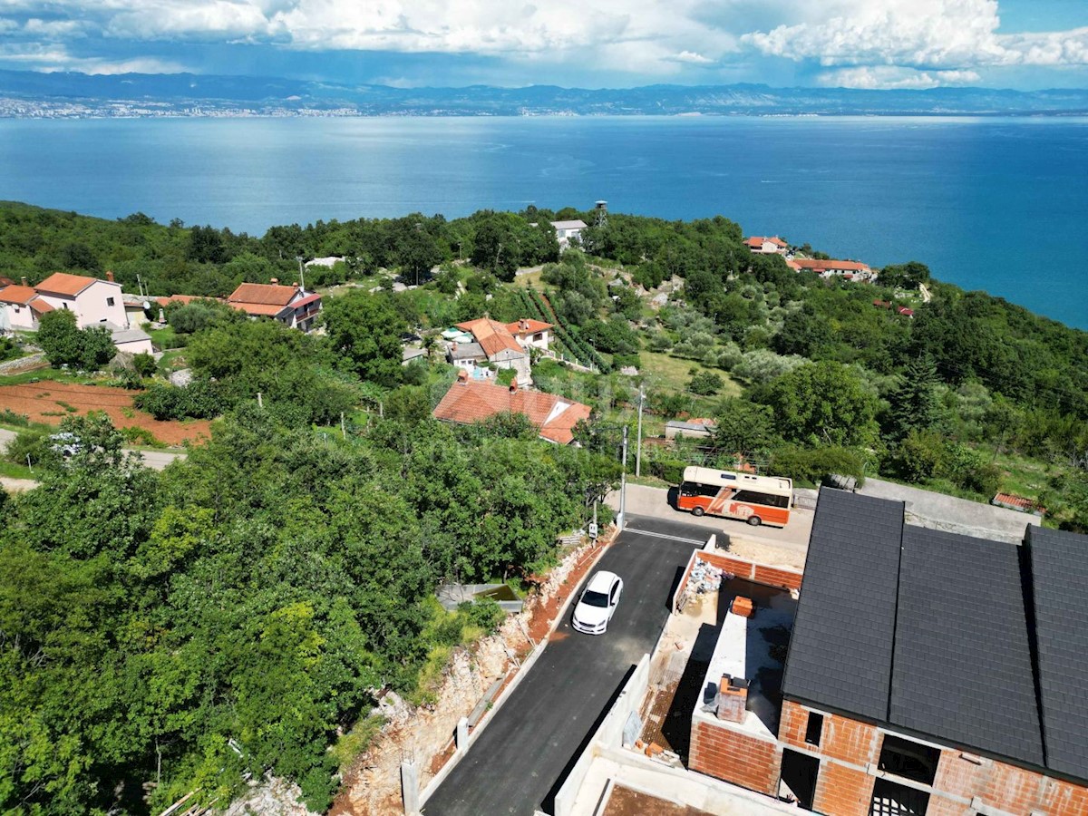 OPATIA, ST. JELENA - villa 250m2 con vista panoramica sul mare e piscina + giardino paesaggistico 1200m2