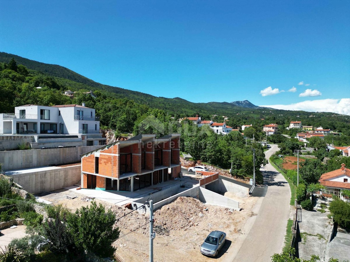 OPATIA, ST. JELENA - villa 250m2 con vista panoramica sul mare e piscina + giardino paesaggistico 1200m2
