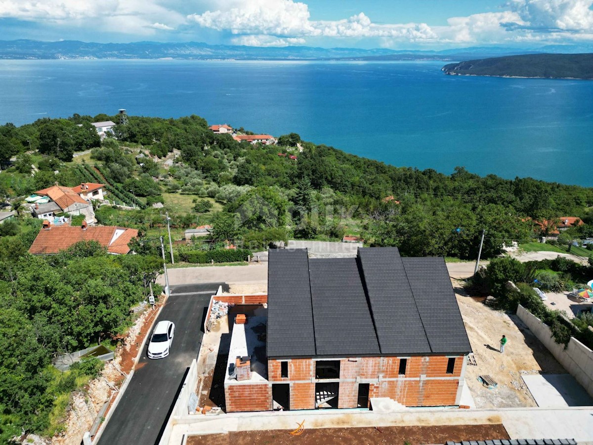 OPATIA, ST. JELENA - villa 250m2 con vista panoramica sul mare e piscina + giardino paesaggistico 1200m2