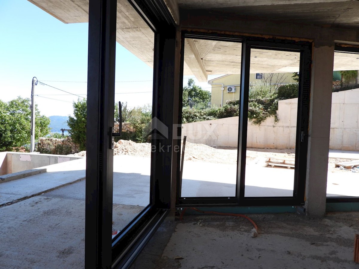 OPATIA, ST. JELENA - villa 250m2 con vista panoramica sul mare e piscina + giardino paesaggistico 1200m2