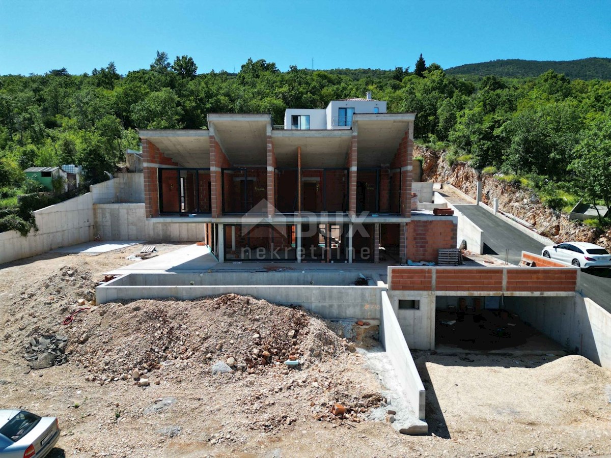 OPATIA, ST. JELENA - villa 250m2 con vista panoramica sul mare e piscina + giardino paesaggistico 1200m2