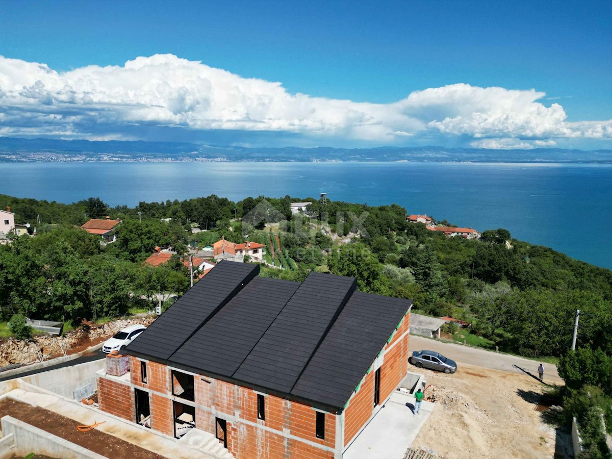 OPATIA, ST. JELENA - villa 250m2 con vista panoramica sul mare e piscina + giardino paesaggistico 1200m2