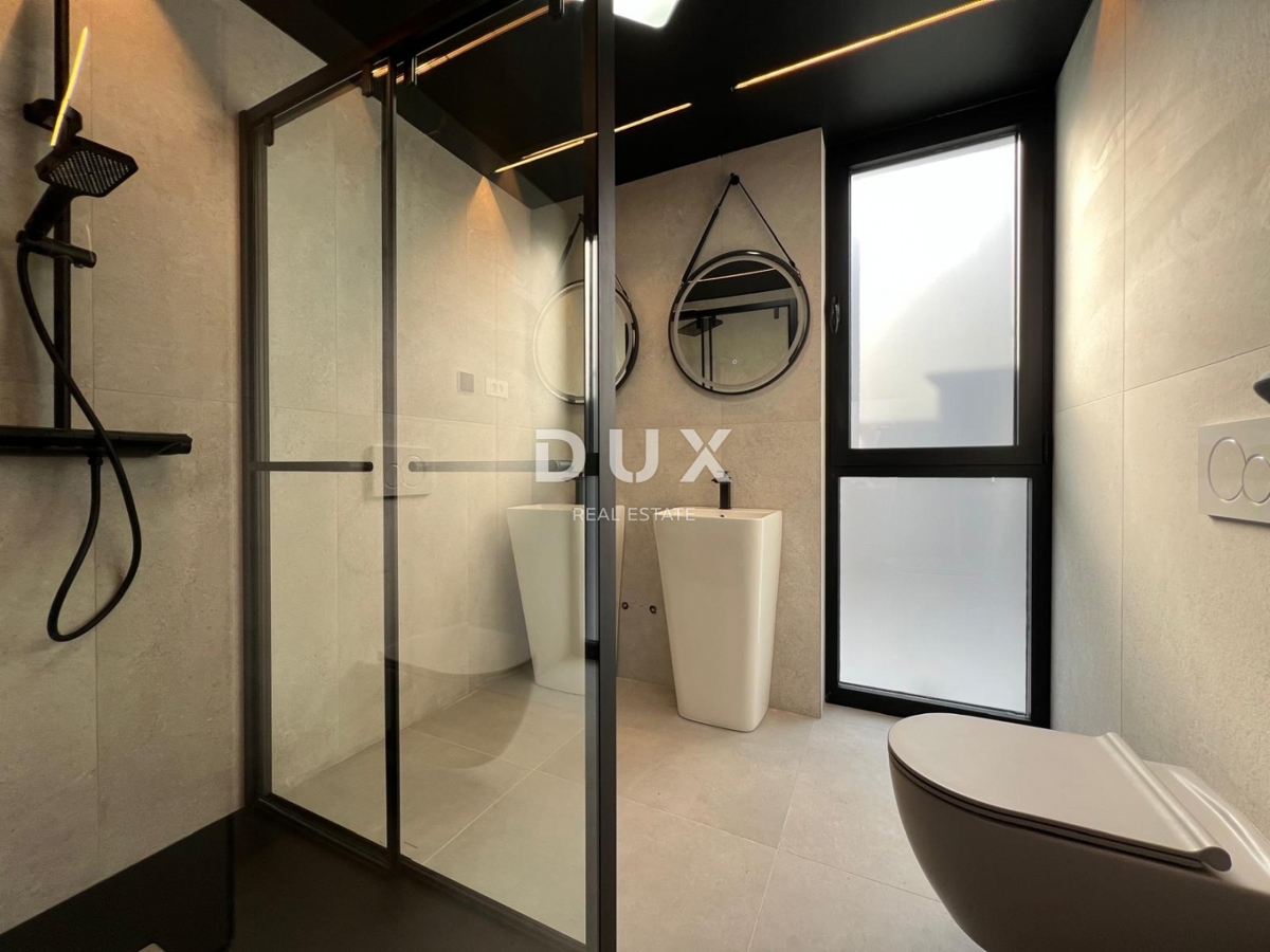 OPATIA, ST. JELENA - villa 250m2 con vista panoramica sul mare e piscina + giardino paesaggistico 1200m2