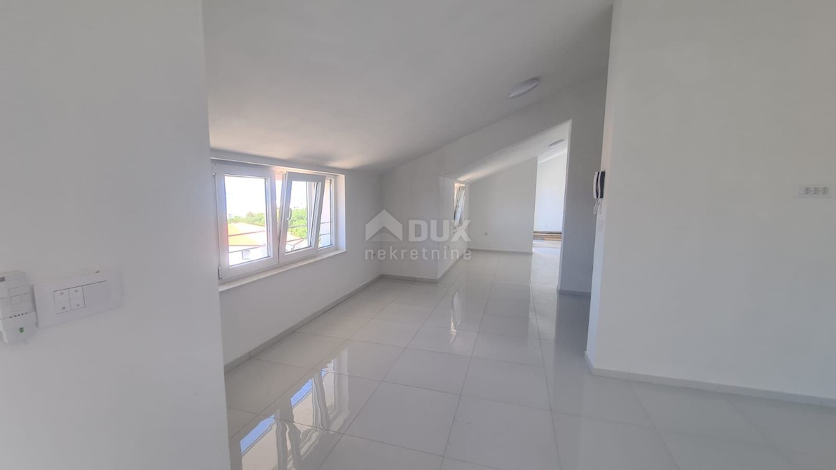 CRIKVENICA - Appartamento in edificio nuovo con vista mare