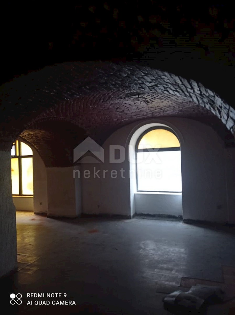 Locale commerciale Donji grad, Donji Grad, 333,80m2