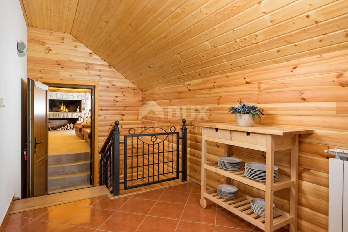 GORSKI KOTAR, TRŠĆE - Villa di lusso con piscina nel cuore della natura