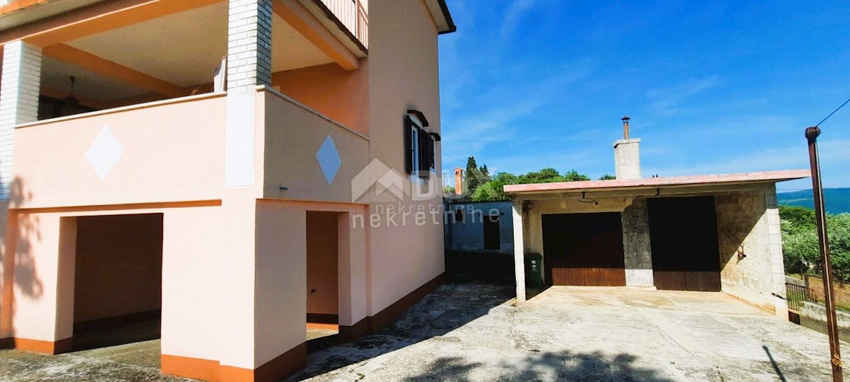 ISTRIA, BARBAN - Casa con ampio giardino e bellissima vista mare, OCCASIONE!