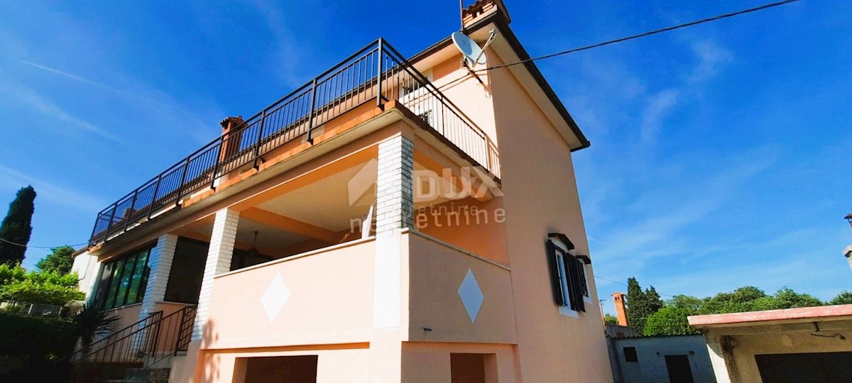 ISTRIA, BARBAN - Casa con ampio giardino e bellissima vista mare, OCCASIONE!