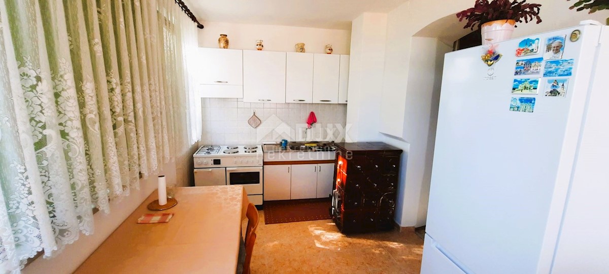 ISTRIA, BARBAN - Casa con ampio giardino e bellissima vista mare, OCCASIONE!