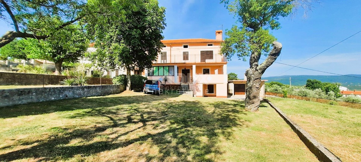 ISTRIA, BARBAN - Casa con ampio giardino e bellissima vista mare, OCCASIONE!