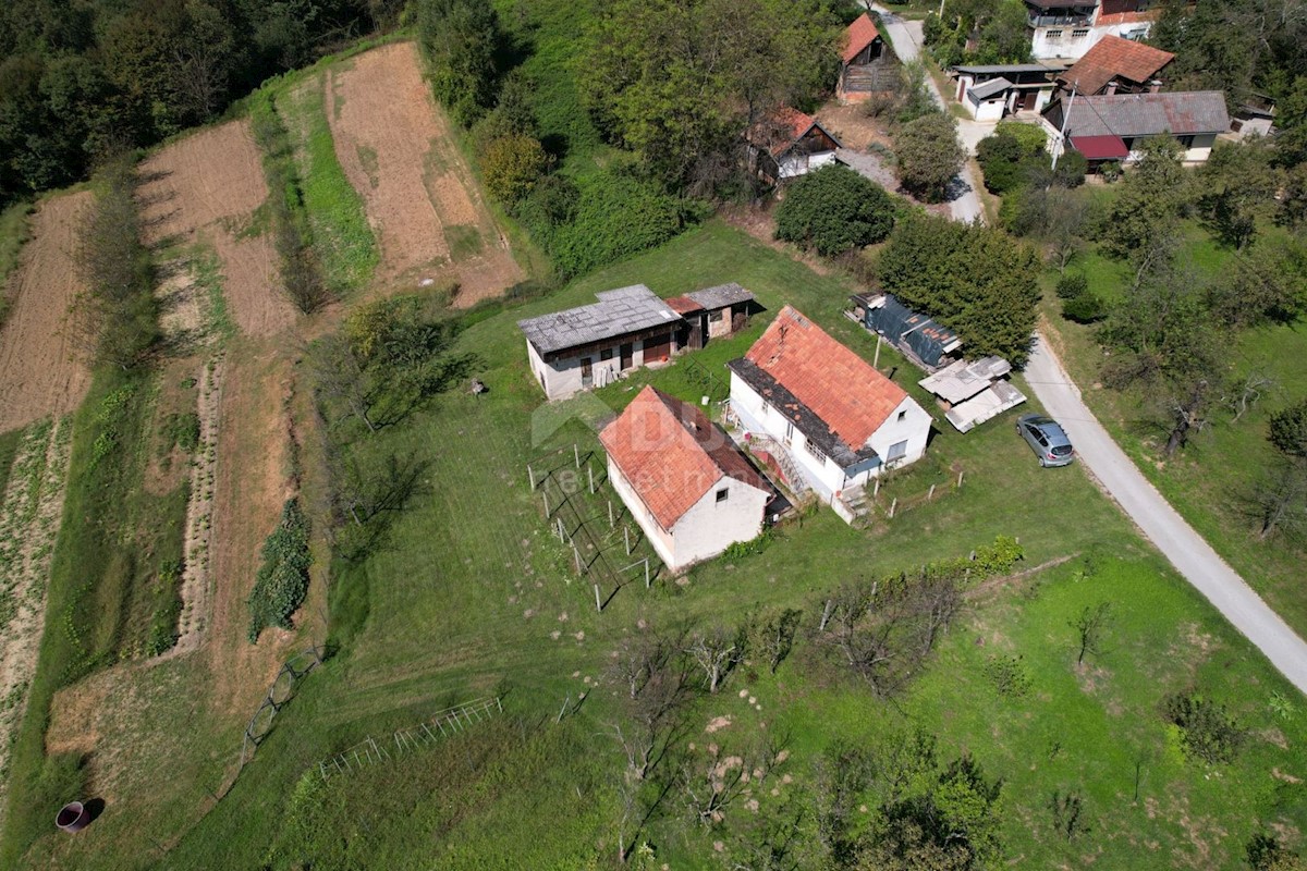 Casa Velika Jelsa, Karlovac, 100m2