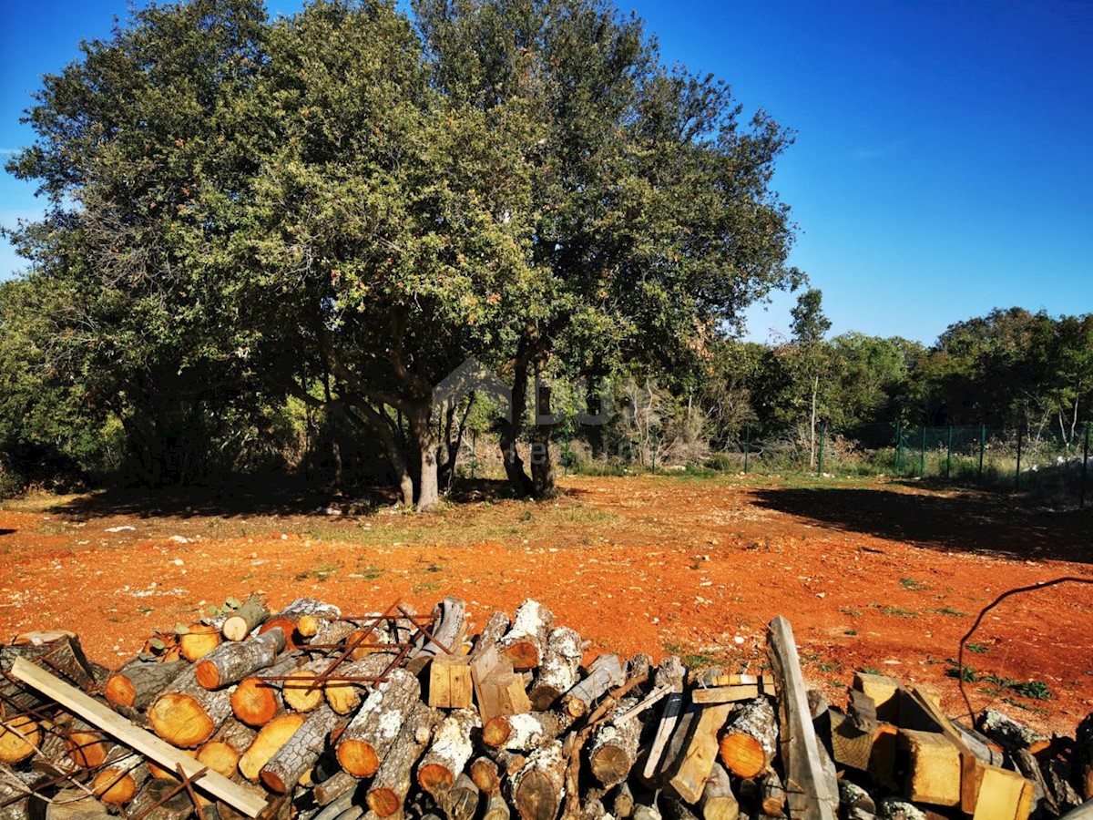 Terreno Centar, Pula, 2.200m2