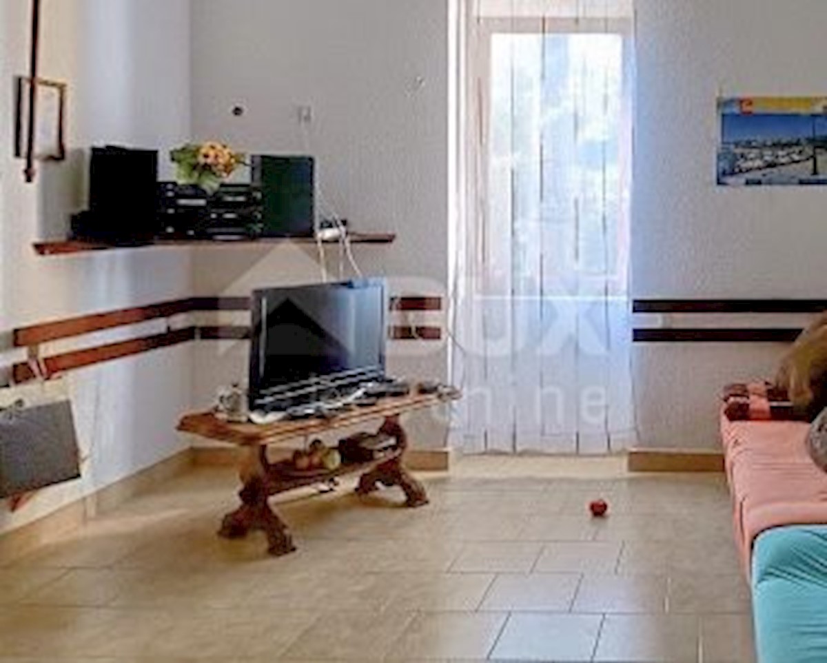 NOVI VINODOLSKI-Villa con unità abitative vicino al mare!