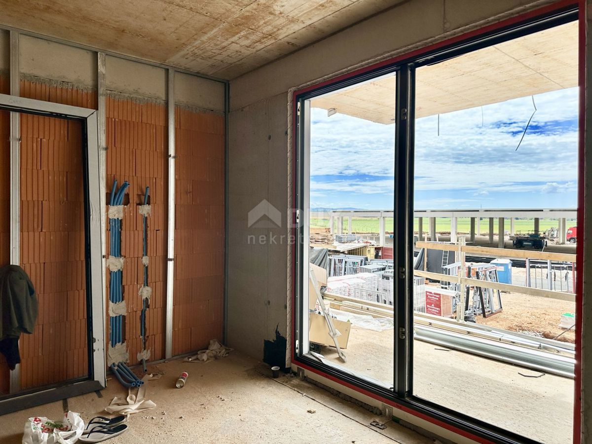 ISTRIA, UMAGO - Stupendo bilocale + bagno con loggia in nuova costruzione